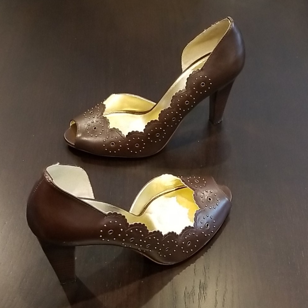 Womans, Maxstudio brown heel, EUC